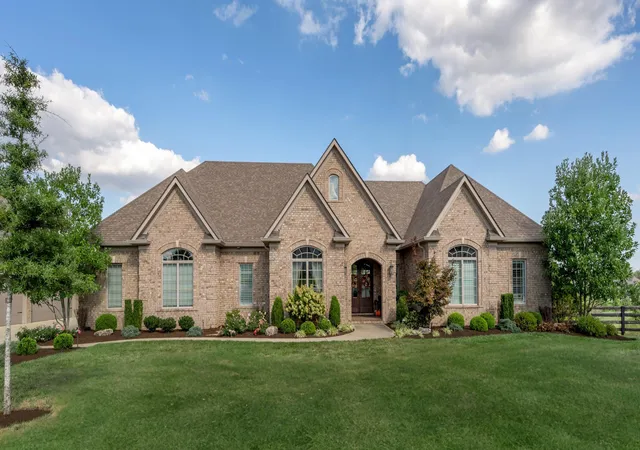 Photo 1 of Single family home for sale at 629 Old Coach Rd, Nicholasville, KY 40356 | MLS# 25502786 | Listing updated on 2025-10-29