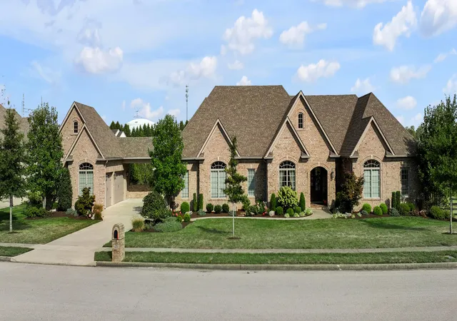 Photo 3 of Single family home for sale at 629 Old Coach Rd, Nicholasville, KY 40356 | MLS# 25502786 | Listing updated on 2025-10-29