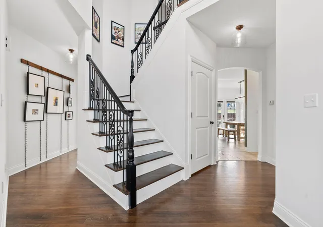 Photo 3 of Single family home for sale at 1022 Forest Hill Dr, Lawrenceburg, KY 40342 | MLS# 25502517 | Listing updated on 2025-10-11