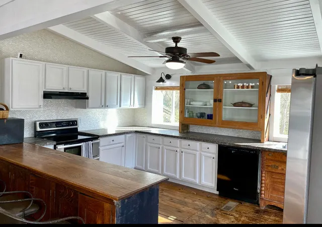 Photo 3 of Single family home for sale at 266 Oster Dr, Harrodsburg, KY 40330 | MLS# 25502608 | Listing updated on 2025-10-02