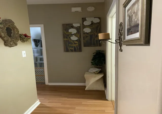 Photo 2 of Single family home for sale at 2628 Crystal Fls Rd, Lexington, KY 40509 | MLS# 25502766 | Listing updated on 2025-10-02