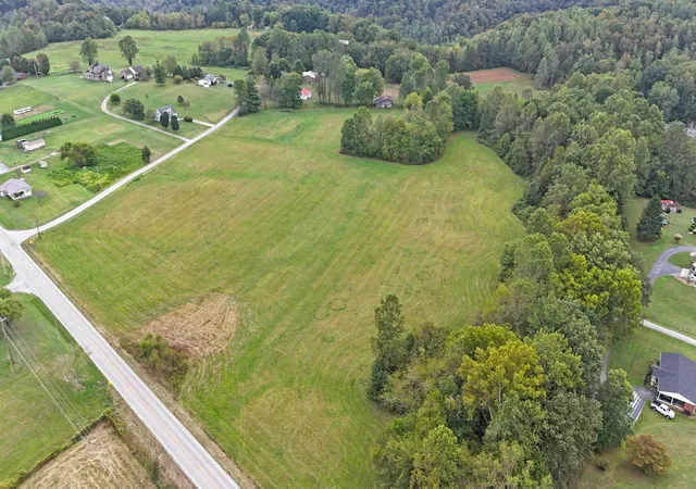 Photo 3 of Land for sale at Tract 1 Brock Ln, London, KY 40744 | MLS# 25502662 | Listing updated on 2025-10-04