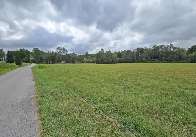 Photo 4 of Land for sale at Tract 1 Brock Ln, London, KY 40744 | MLS# 25502662 | Listing updated on 2025-10-04