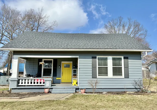 Homes for sale in Versailles, KY | 311 Douglas Ave, Versailles, KY 40383 | MLS# 25502714