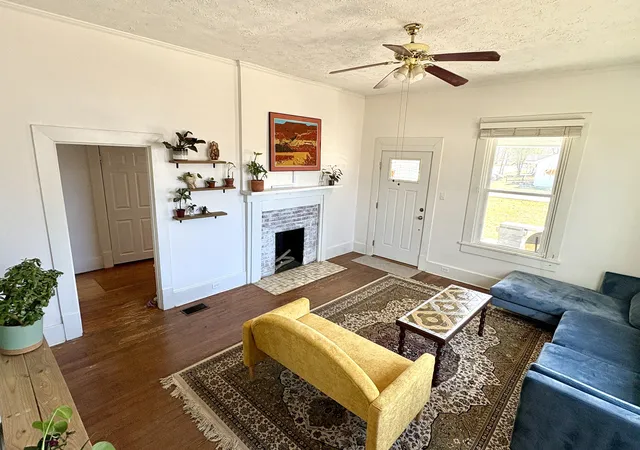 Homes for sale in Versailles, KY | 311 Douglas Ave, Versailles, KY 40383 | MLS# 25502714