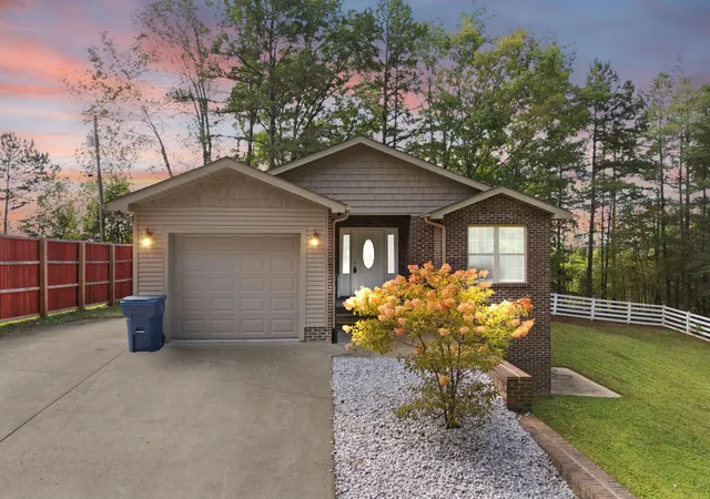 Photo 1 of Sale Pending at 144 Shannon, Corbin, KY 40701 | MLS# 25502904 | Listing updated on 2025-10-26