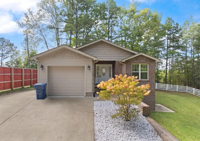 Photo 3 of Sale Pending at 144 Shannon, Corbin, KY 40701 | MLS# 25502904 | Listing updated on 2025-10-26