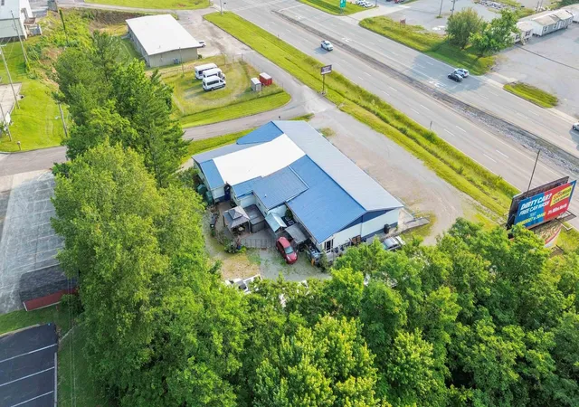 3rd image of 4821 S Hwy 27, Somerset, KY 42501 | MLS# 25502811