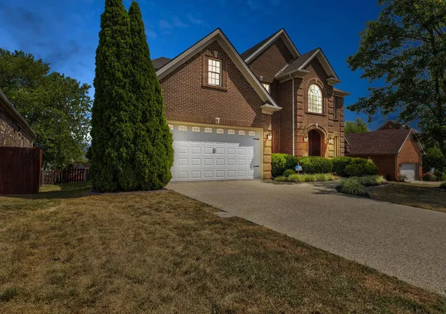 Photo 2 of Single family home for sale at 111 Spyglass Dr, Georgetown, KY 40324 | MLS# 25503031 | Listing updated on 2025-10-06
