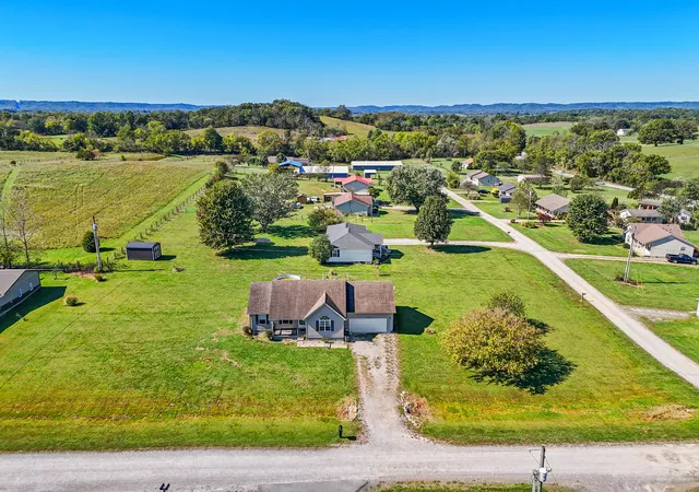 Homes for sale in Lebanon, KY | 87 Silverado Ln, Lebanon, KY 40033 | MLS# 25503423
