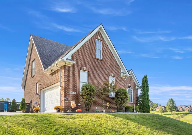 Photo 2 of Single family home for sale at 163 Upper Hines Creek Rd, Richmond, KY 40475 | MLS# 25503845 | Listing updated on 2026-01-06
