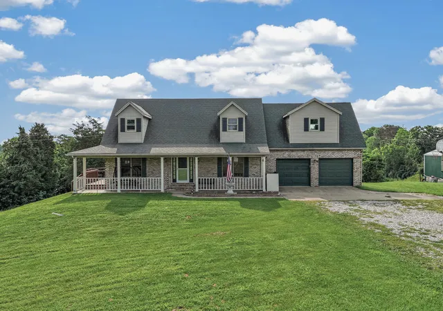 Photo 2 of Single family home for sale at 3350 Greenville Rd, Dry Ridge, KY 41035 | MLS# 26022314 | Listing updated on 2026-08-17