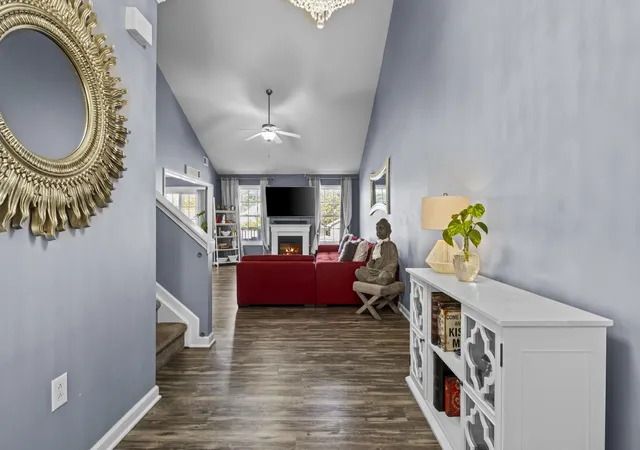 Photo 3 of Single family home for sale at 161 Old Woolen Mill Ln, Lexington, KY 40511 | MLS# 25503600 | Listing updated on 2025-11-03