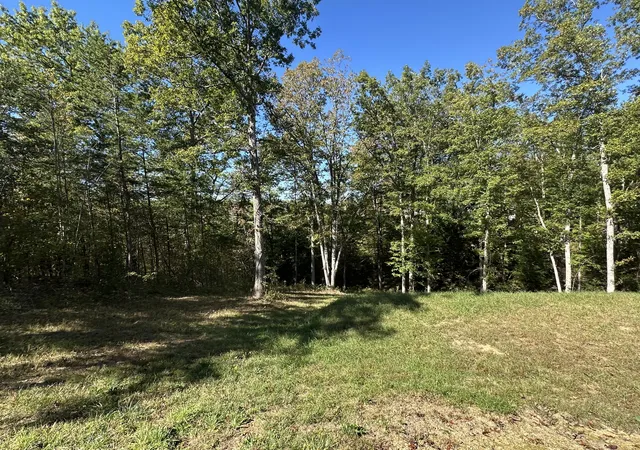 Photo 2 of Land for sale at 26 Cliffs Line Dr, London, KY 40741 | MLS# 25503730 | Listing updated on 2026-10-13