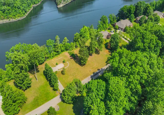 Photo 3 of Land for sale at 642 & 604 Water Cliff Dr, Somerset, KY 42503 | MLS# 25503948 | Listing updated on 2025-10-16