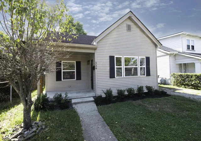 Photo 1 of Single family home for sale at 326 E Third St, Lexington, KY 40508 | MLS# 25503874 | Listing updated on 2026-01-07