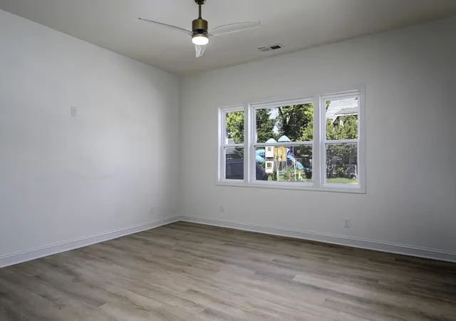 Photo 2 of Single family home for sale at 326 E Third St, Lexington, KY 40508 | MLS# 25503874 | Listing updated on 2026-01-07