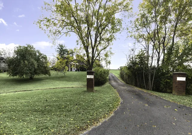 Photo 2 of Single family home for sale at 1810 Old Frankfort Rd, Lawrenceburg, KY 40342 | MLS# 25504200 | Listing updated on 2025-10-20