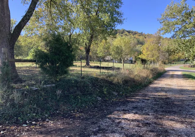 5th image of 1800 Rush Branch Rd, Somerset, KY 42501 | MLS# 25504094