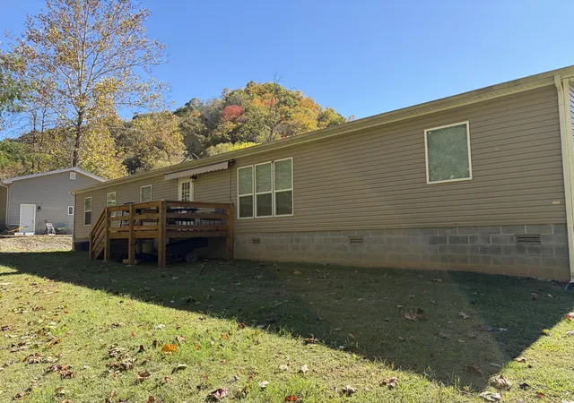 Photo 3 of Single family home for sale at 25 Banner Frk Rd, Wallins Creek, KY 40873 | MLS# 25504286 | Listing updated on 2026-07-23