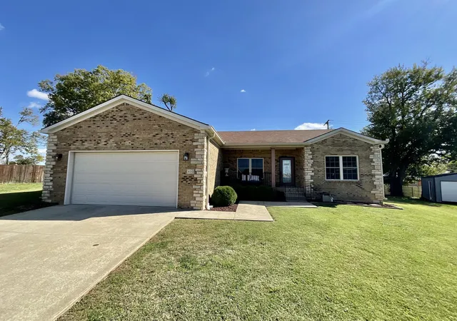 Photo 1 of Single family home for sale at 410 Corinne Ct, Winchester, KY 40391 | MLS# 25504472 | Listing updated on 2025-10-30