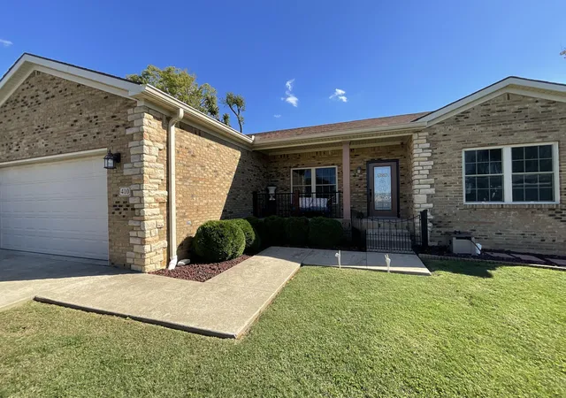 Photo 2 of Single family home for sale at 410 Corinne Ct, Winchester, KY 40391 | MLS# 25504472 | Listing updated on 2025-10-30