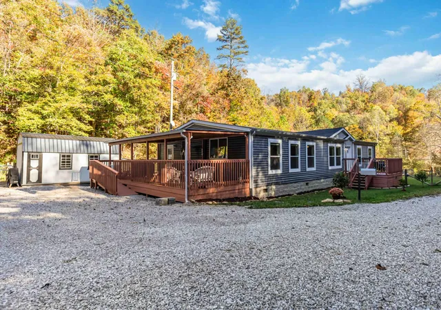 Homes for sale in Hinkle, KY | 184 Ancient Springs Dr, Hinkle, KY 40953 | MLS# 25504355