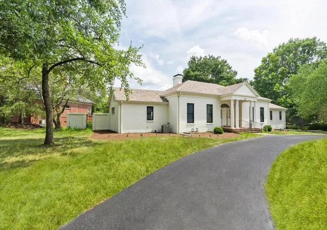 Photo 3 of Mansion for sale at 2121 Lakeside Dr, Lexington, KY 40502 | MLS# 25504424 | Listing updated on 2025-11-20