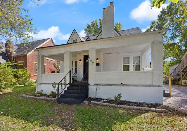 Photo 3 of Single family home for sale at 109 Murrell Ave, Somerset, KY 42503 | MLS# 25504527 | Listing updated on 2025-11-07