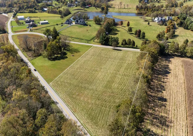 Photo 1 of Sale Pending at 3 And 4 Lucas Ln, Frankfort, KY 40601 | MLS# 25504673 | Listing updated on 2025-12-03