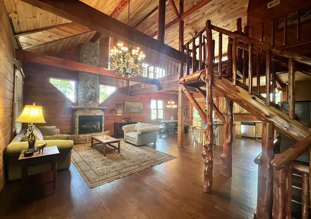 Photo 1 of Single family home for sale at 935 Clifty Crk Rd, Jamestown, KY 42629 | MLS# 25504683 | Listing updated on 2026-07-21