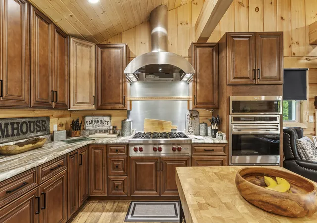 Photo 2 of Single family home for sale at 2640 Fords Mill Rd, Versailles, KY 40383 | MLS# 25504831 | Listing updated on 2026-03-15