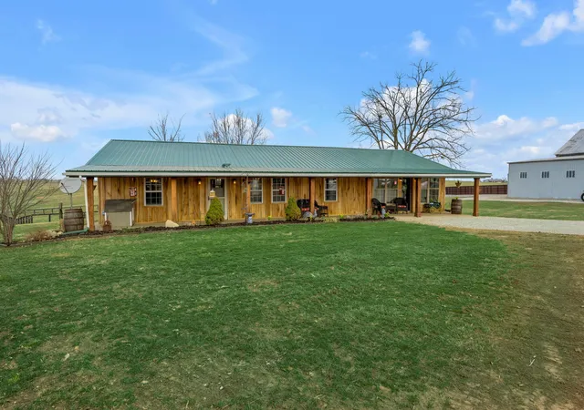 3rd image of 1231/1235 Jackstown Rd, Paris, KY 40361 | MLS# 25504860