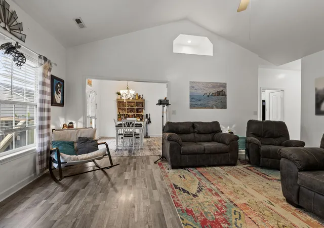 Photo 4 of Sale Pending at 106 Ocaso Ct, Georgetown, KY 40324 | MLS# 25504884 | Listing updated on 2025-11-22