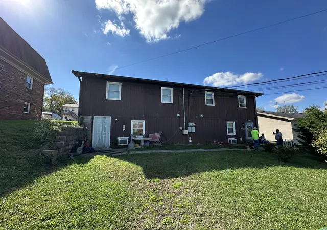 3rd image of 403 Turpin Dr, Richmond, KY 40475 | MLS# 25505005