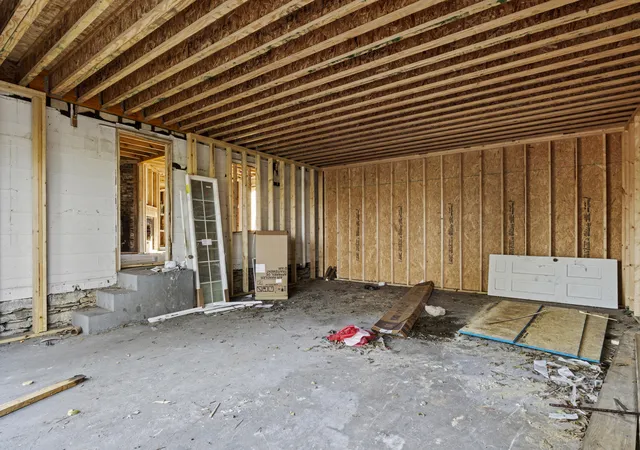 Photo 2 of Single family home for sale at 280 Browns Mill Rd, Versailles, KY 40383 | MLS# 25505163 | Listing updated on 2025-12-29