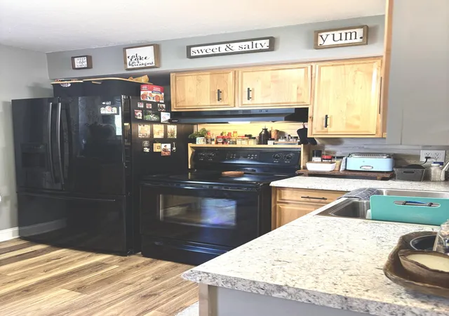 Photo 3 of House for sale at 537 Anniston Dr, Lexington, KY 40505 | MLS# 25505167 | Listing updated on 2025-11-02