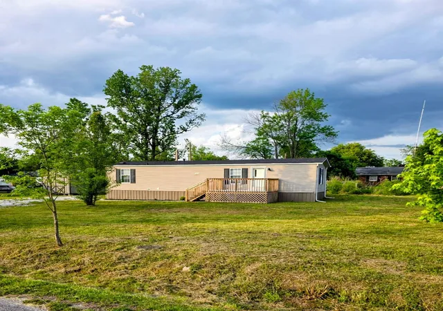 Homes for sale in Clay City, KY | 231 Sunset Dr, Clay City, KY 40312 | MLS# 25505233
