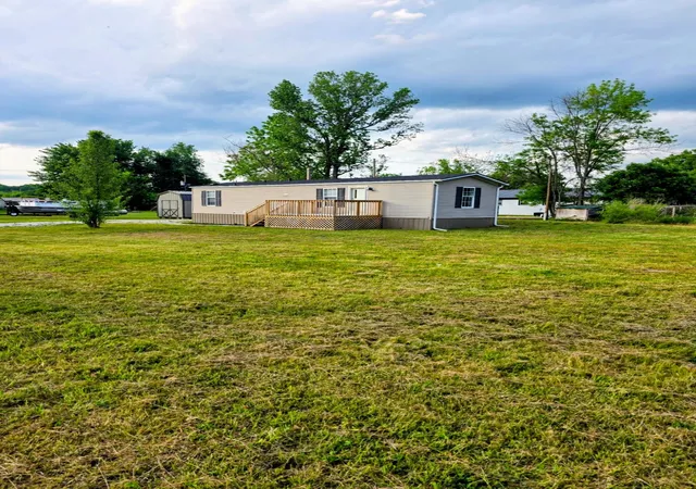 Homes for sale in Clay City, KY | 231 Sunset Dr, Clay City, KY 40312 | MLS# 25505233