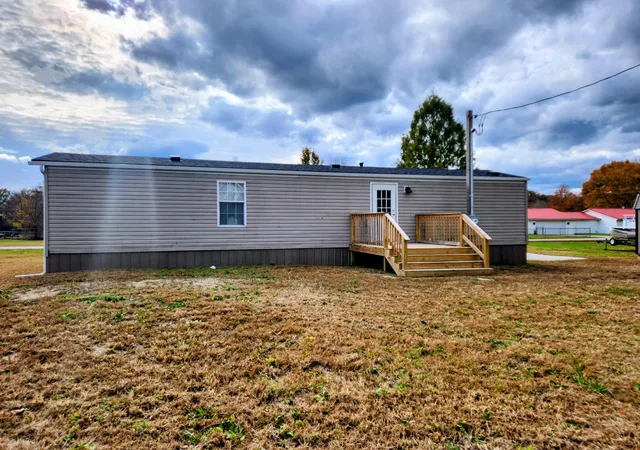 Homes for sale in Clay City, KY | 231 Sunset Dr, Clay City, KY 40312 | MLS# 25505233