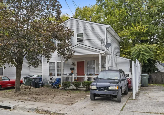 Photo 1 of Single family home for sale at 423 Hawkins Ave, Lexington, KY 40508 | MLS# 25505446 | Listing updated on 2025-11-05
