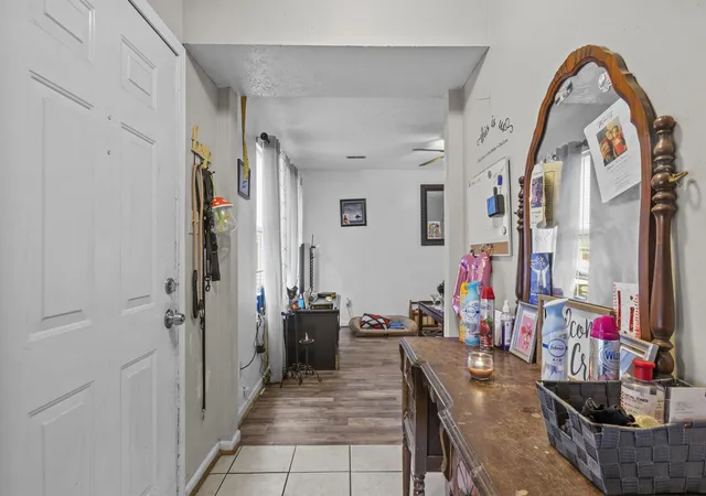 Photo 4 of Single family home for sale at 423 Hawkins Ave, Lexington, KY 40508 | MLS# 25505446 | Listing updated on 2025-11-05