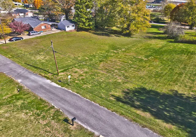 Homes for sale in Monticello, KY | 100 Parker St, Monticello, KY 42633 | MLS# 25505349