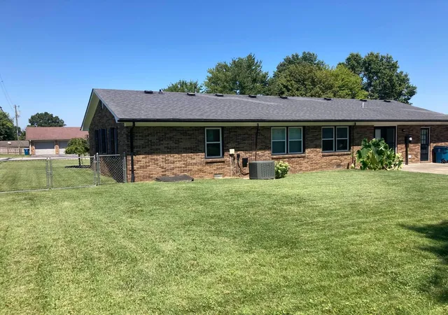 4th image of 636 Cloverdale Dr, Danville, KY 40422 | MLS# 25505350