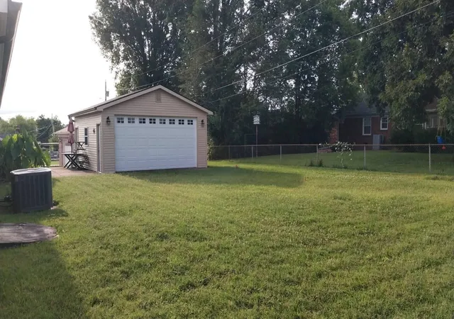 5th image of 636 Cloverdale Dr, Danville, KY 40422 | MLS# 25505350