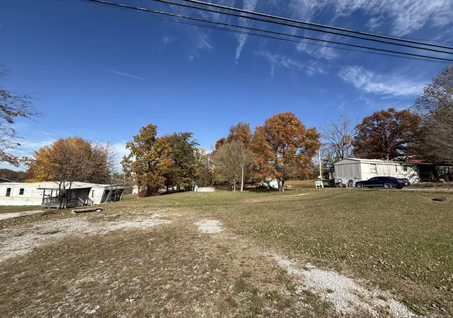 Photo 3 of Sale Pending at 9991 Somerset Rd, London, KY 40741 | MLS# 25505419 | Listing updated on 2025-11-14