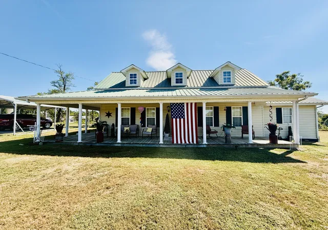 Photo 2 of Single family home for sale at 892 Shop Hill Rd, Liberty, KY 42539 | MLS# 25505464 | Listing updated on 2026-01-01