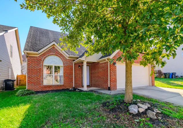 Photo 3 of Single family home for sale at 3840 Everetts Dale, Lexington, KY 40514 | MLS# 25505768 | Listing updated on 2026-03-10