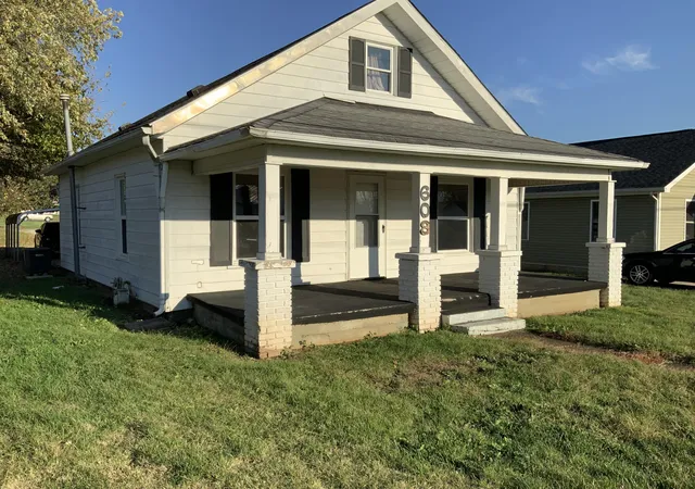 Homes for sale in Ferguson, KY | 608 Jacksboro St, Ferguson, KY 42533 | MLS# 25505953
