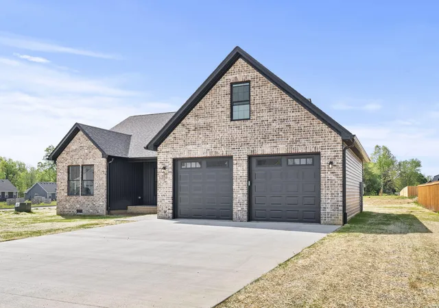 Homes for sale in Junction City, KY | 131 Knob View Tr, Junction City, KY 40440 | MLS# 25506212